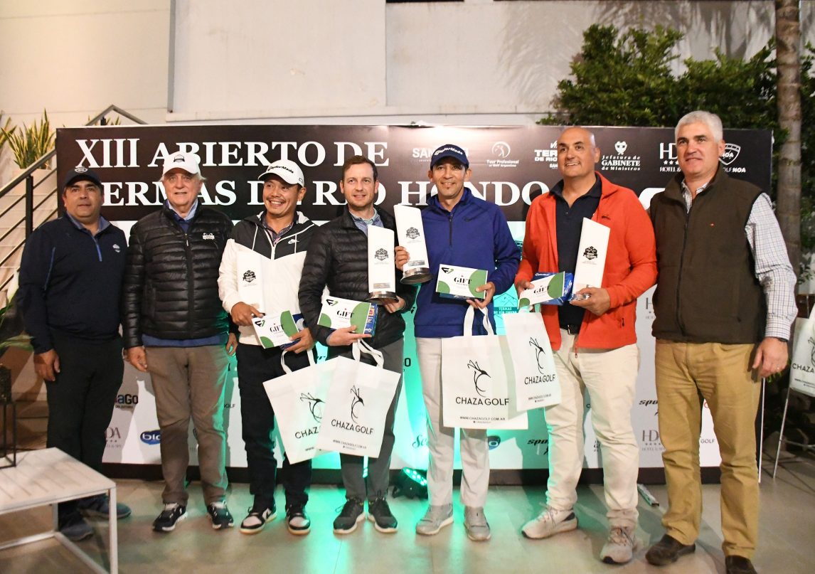 Entrega de premios del Pro-Am en el XIII Abierto de Termas de Río Hondo