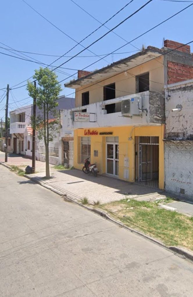 B° Centenario: Empleado de una panadería sufrió un corte en la mano cuando usaba una máquina