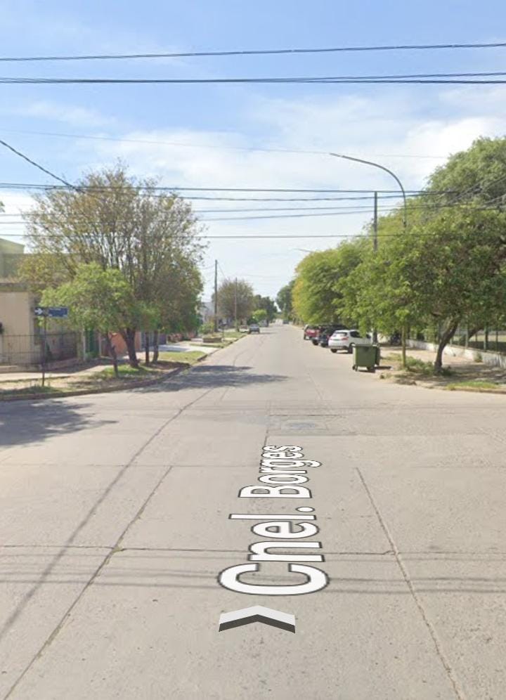 Adolescentes resultaron heridos, luego de que una camioneta chocara la moto en la que viajaban