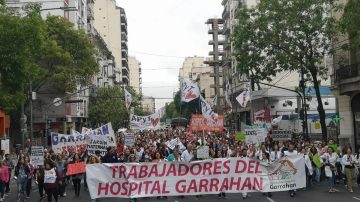 Personal del Garrahan presentó datos concretos y acusó a Milei de “repetir falsedades”