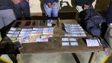 Accidente de tránsito dejó al descubierto una camioneta melliza: un conductor quiso sobornar a la policía