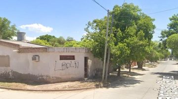 B° Mariano Moreno: Adolescente chocó a una mujer y a una nena y se fugó