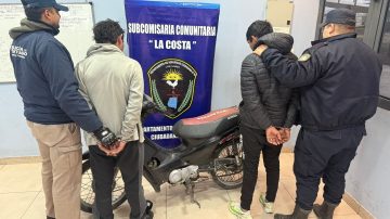 Allanan propiedades en el B° Independencia y detienen a sospechosos de robo