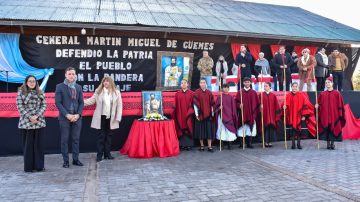 Víctor Araujo encabezó el acto para conmemorar al General Martín Miguel Güemes en Fernández