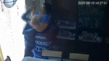 VIDEO | Engañó a una jubilada, la golpeó y ahorcó para robarle