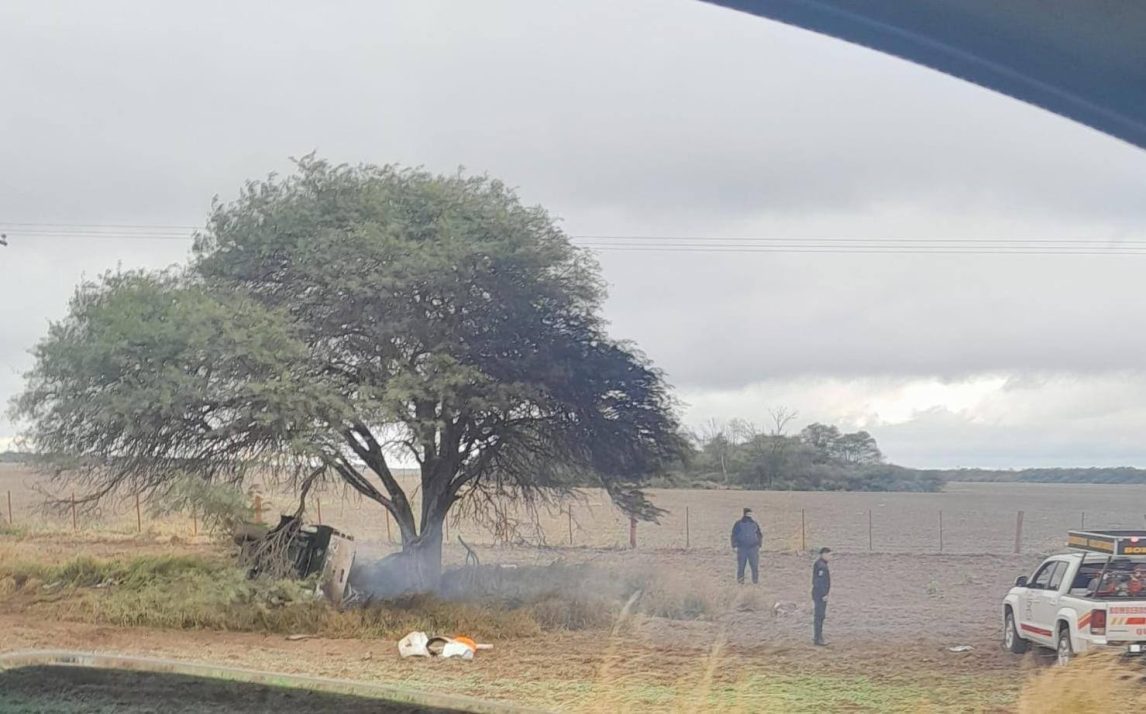 Una nena y un joven murieron en un terrible accidente en la Ruta 92