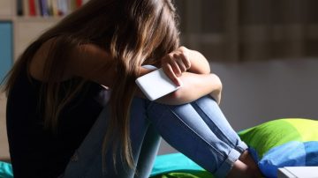 Una docente denunció que una alumna y su hermana fueron abusadas por el padrastro