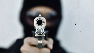 Malvivientes “encañonaron” a una menor para robarle el celular en el barrio General Paz