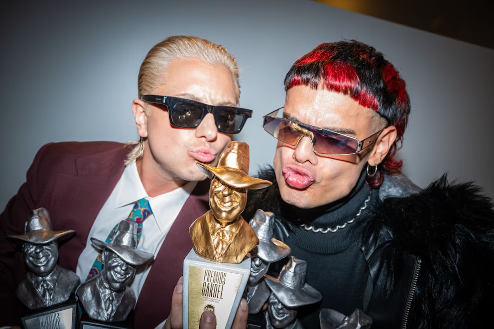 Ca7riel & Paco Amoroso arrasaron en los Premios Gardel 2025