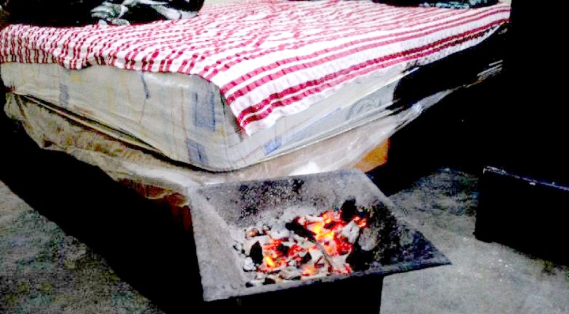 Colocó un brasero para paliar las bajas temperaturas y su hijo de 2 años murió