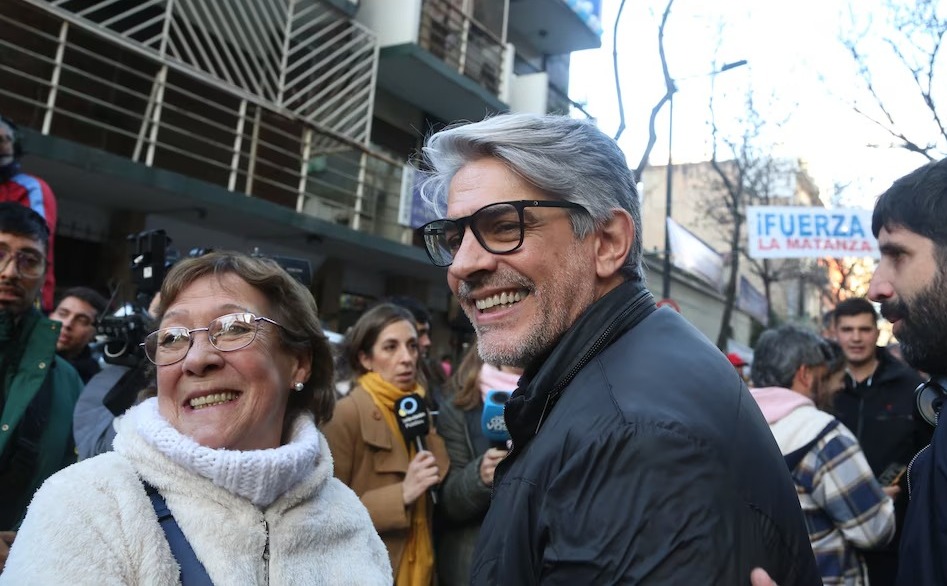 Pablo Echarri apoyó a Cristina Kirchner en la puerta de su casa