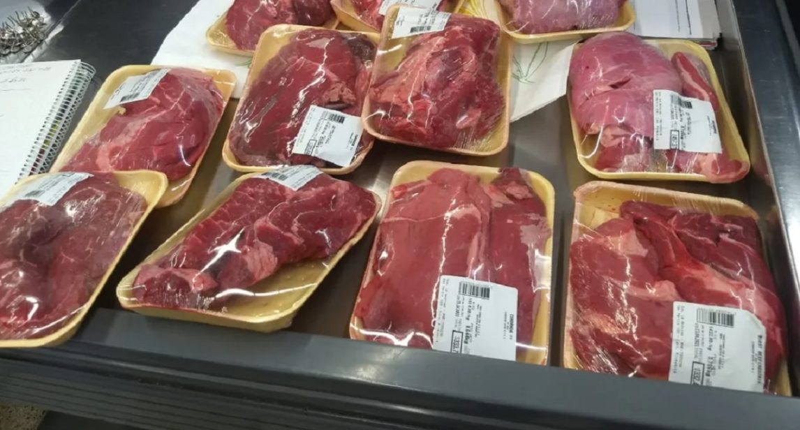 Detuvieron a una jubilada que quiso robar carne, galletas y un baguette