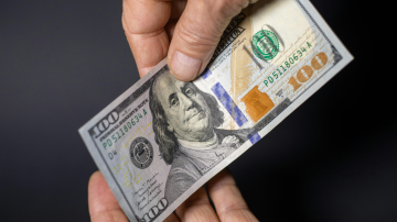 El dólar rozó los $1.500 en el Banco Nación pese al apoyo del Tesoro de EEUU y el nuevo swap del BCRA