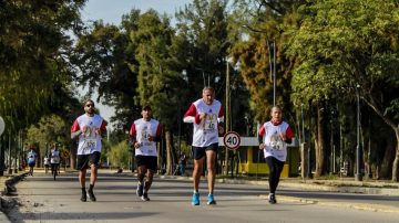 La Ciudad se pone en movimiento: llega la 5ª edición de la maratón “Santiago Corre”