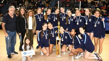 Norma Fuentes participó de la entrega de premios a los ganadores de Cestoball sub17