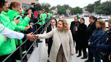 Presentan las bicicletas eléctricas de los agentes de tránsito para patrullar en la vía pública