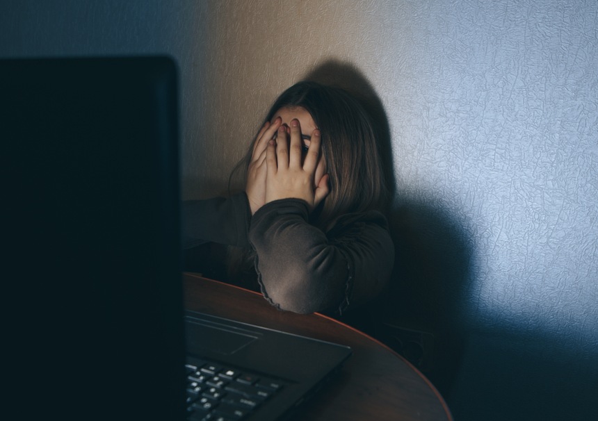 Una niña de 12 años era obligada por un hombre a enviarle fotos íntimas