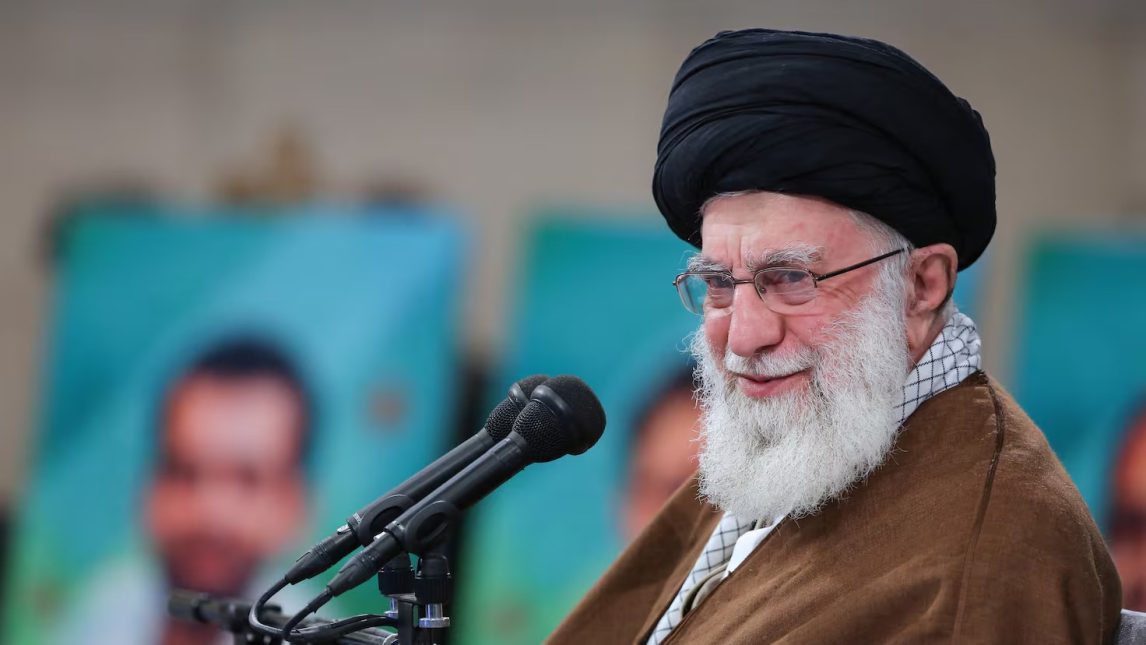 Líder iraní felicitó a su nación: “Vencimos a EE.UU. y le dimos una fuerte bofetada”