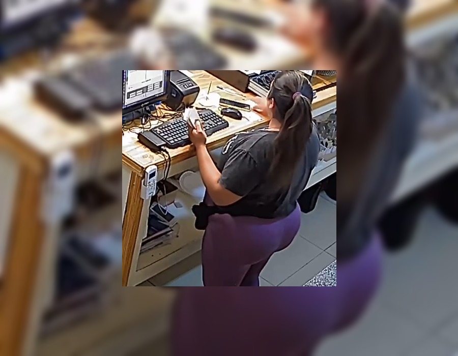 VIDEO. “Robaba plata y comida”: confitería escracha a exempleada tras las denuncias