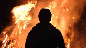 Chaupi Pozo: delincuentes incendiaron la vivienda de un hombre que fue a trabajar en Mendoza