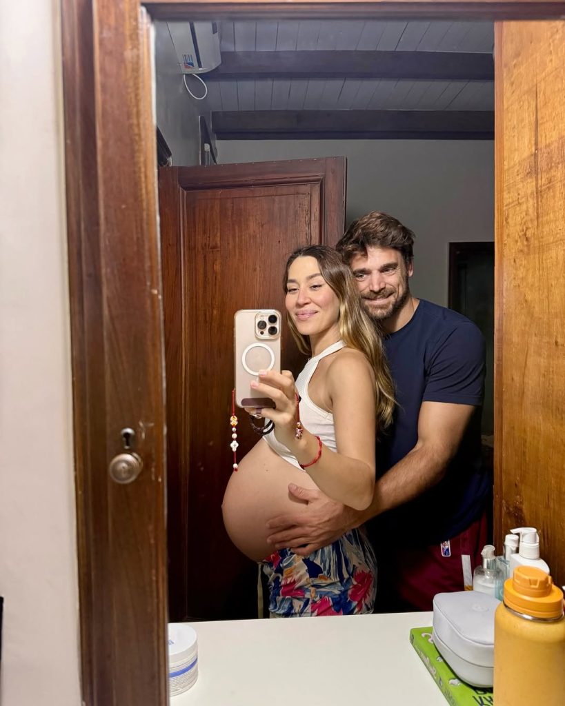 Jimena Barón publicó la primera foto de Arturo: “Nos tenés en las nubes”
