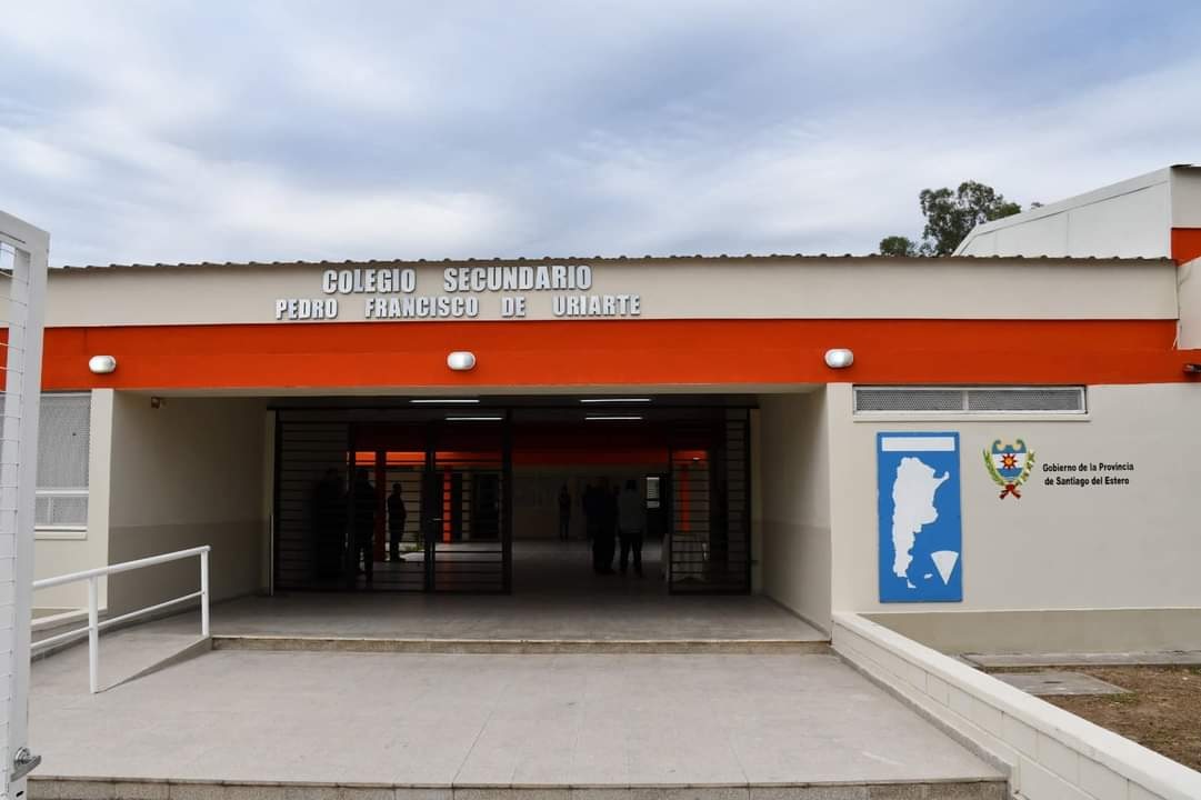Lo contó llorando en una escuela de Loreto: un niño dijo que su mamá lo maltrata