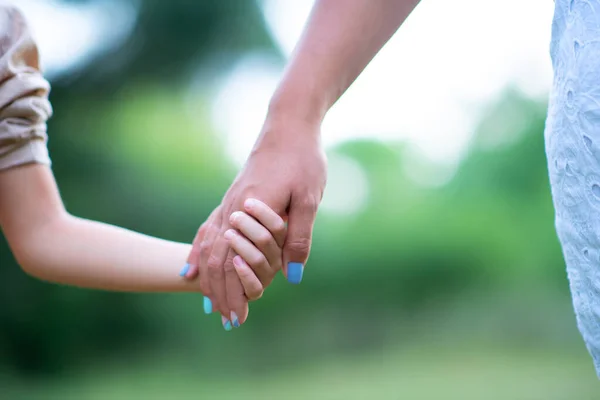 Alberdi: Aparecieron madre e hija que se habían retirado de su casa en el B° Sarmiento