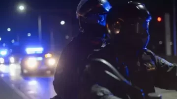 Cobarde agresión de un delincuente: derribó de una trompada en el ojo a una menor de 16 años en un asalto