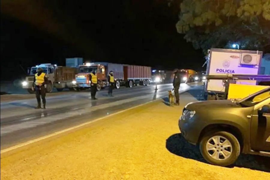 Piratas del asfalto atacaron a un camión con café en la Ruta 34 y se llevaron un millón y medio de pesos
