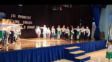 Niños de Jardín Municipal de Pinto prometieron cariño a la Bandera Nacional