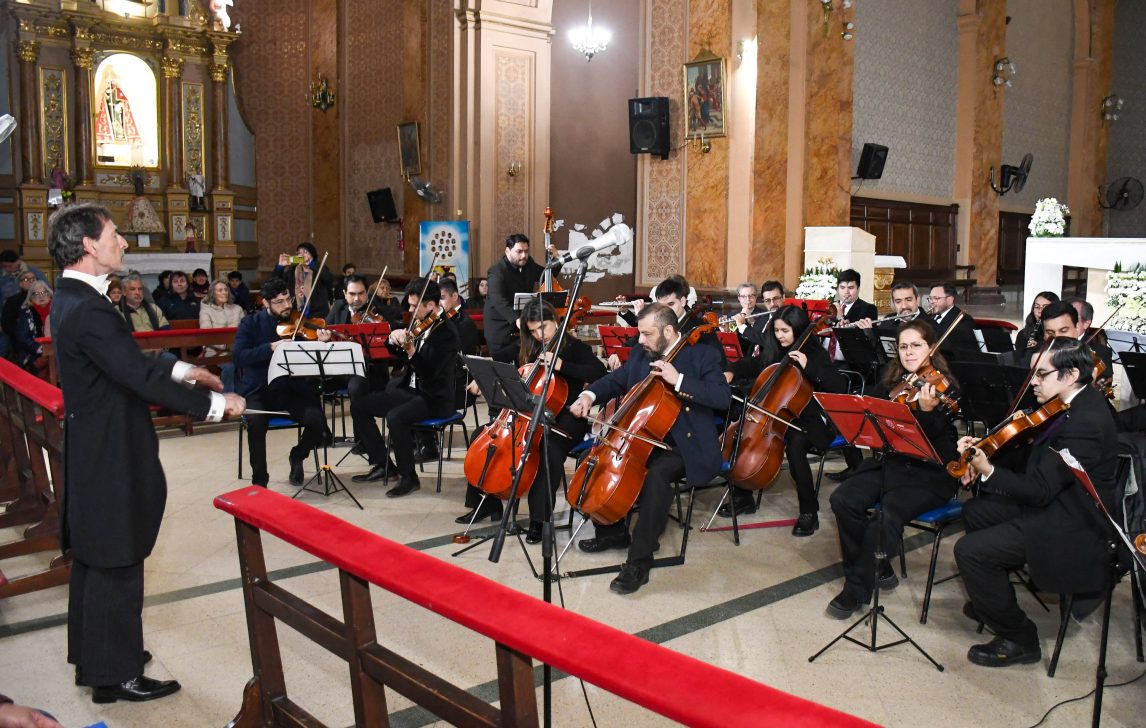 La orquesta de la Unse abrió las actividades culturales por un nuevo aniversario de la ciudad