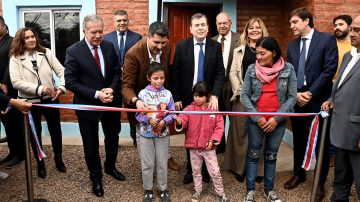 Zamora en Río Hondo: “Sigamos trabajando hasta que no quede ninguna familia santiagueña sin su techo digno”