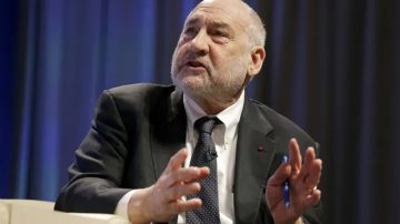 El Nobel de Economía, Joseph Stiglitz, anticipó que la Argentina está a las puertas de otra crisis