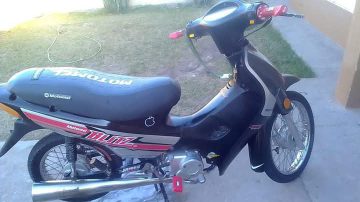 Le robaron la moto en el barrio Mama Antula y pide ayuda en redes sociales para recuperarla