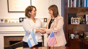 Patricia Bullrich, se reunió este viernes con Heidi Gómez Rápalo, Encargada de Negocios de la Embajada de EE.UU. en Argentina
