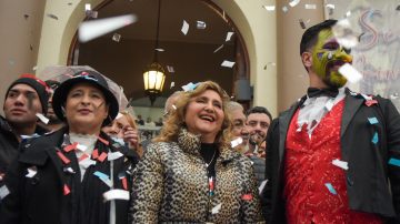 Norma Fuentes destacó la fuerza del arte callejero en la apertura de la acción teatral urbana