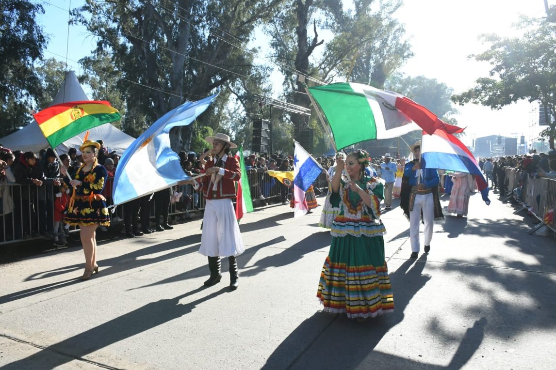 Desfile, alfajor santiagueño y transmisión en vivo: Así será el acto por el 472° aniversario de la Ciudad