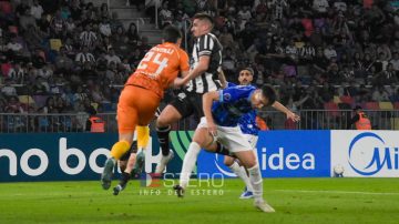 Central Córdoba chocó con la seguridad de Cerro Largo y todo se define en Uruguay