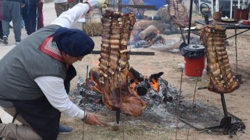 EN FOTOS: Exitosa primera edición del Concurso de Costillar a la Estaca y la Tortilla en Añatuya