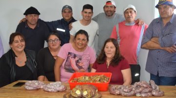Capacitación sobre aprovechamiento y agregado de valor a la carne de cabra en Real Sayana