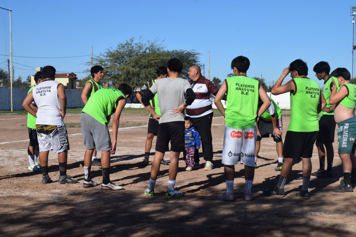 Oscar Leguizamón analizó el presente de Platense en el Torneo Anual “Carlos Enrique Páez”