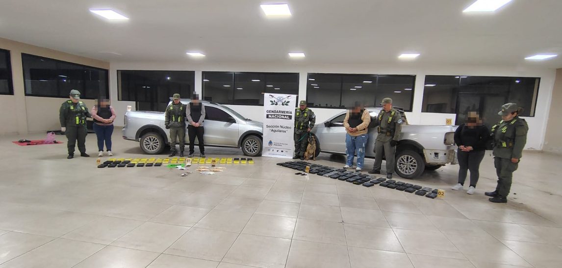 Llevaban más de 100 kilos de cocaína en camionetas gemelas