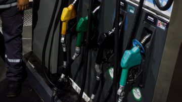 El Gobierno habilitó la creación de estaciones de servicios móviles