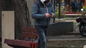 El sábado arrancó frío, con algo de neblina y pronóstico de lluvia