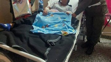 Gendarmes asistieron a una mujer que dio a luz en plena carretera en Corrientes