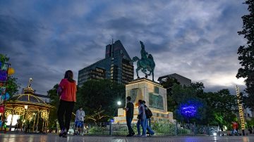 Hoy se realizará la muestra Paseo del Arte en Plaza Libertad en homenaje a la Madre de Ciudades