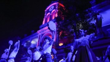 La vigilia por el 472° aniversario, en imágenes: Mirá las mejores fotos de la noche