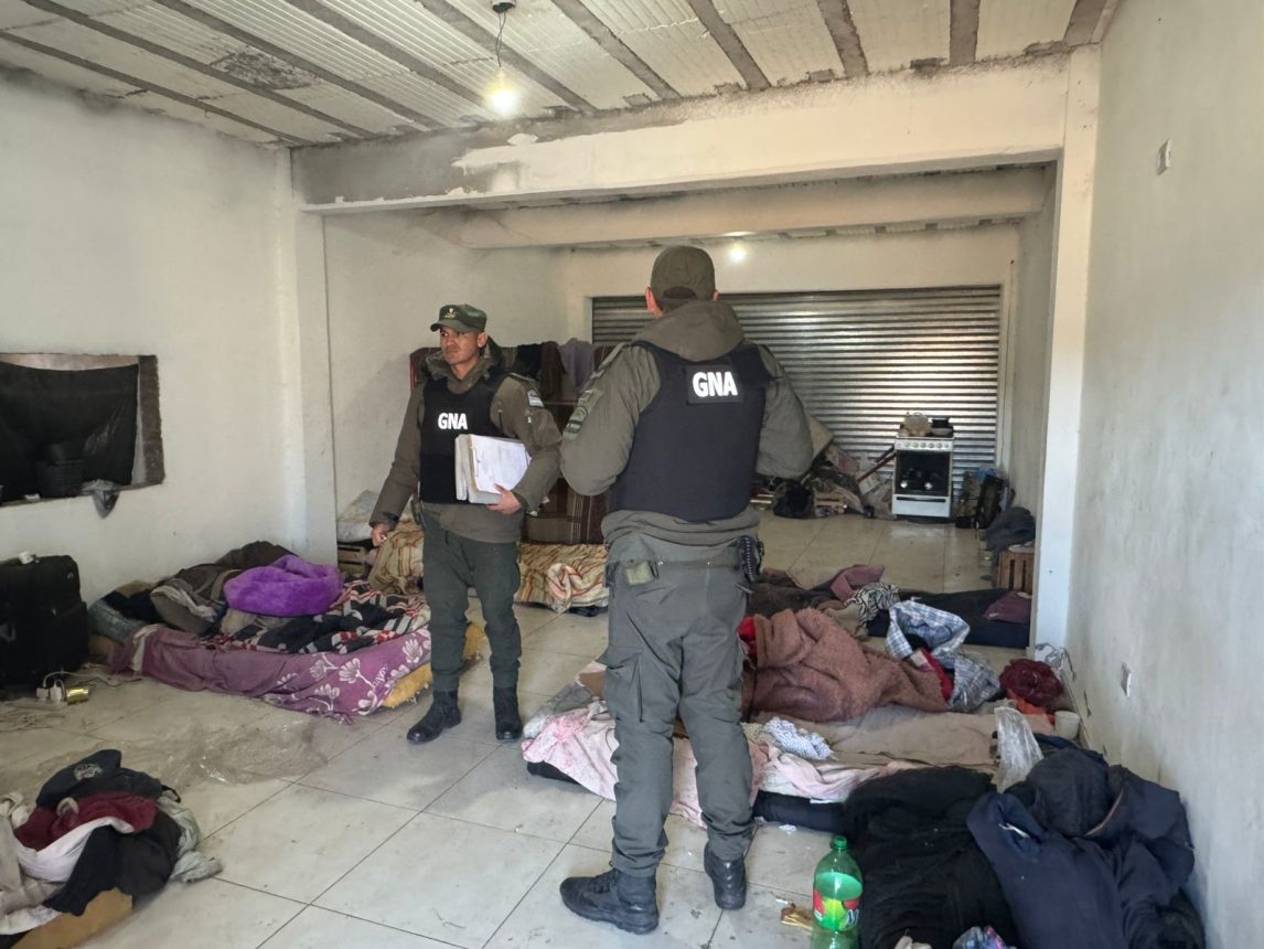 Allanan ladrillera y fincas: menores y adultos trabajaban sin agua ni comida