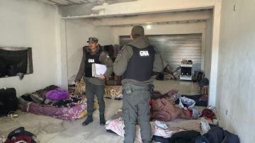 Allanan ladrillera y fincas: menores y adultos trabajaban sin agua ni comida