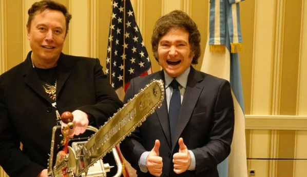 Elon Musk le soltó la mano a Javier Milei: “Me dio la motosierra y la mostré, pero me faltó empatía”